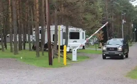 rv-park-vehicle-tracking-systems RV Storage Facilities Access Control Systems