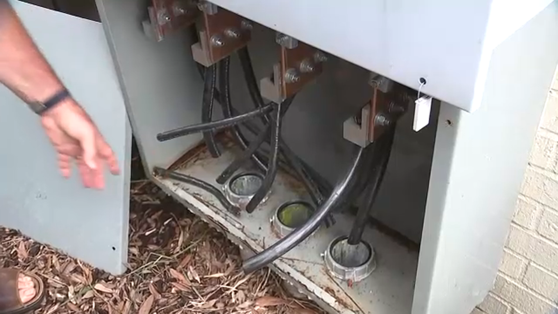 copper theft protection device for ac units