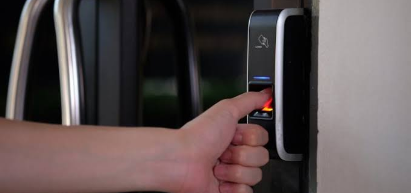 Biometric-Access-Control Contactless Entry: Biometric Access Control for Houston Labs & Cleanrooms