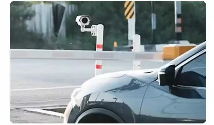 license-plate-reader-cameras-r5i1sbgefb49h2ek0rob3r6k2o1ltg244krsl45fc0 Commercial Security Cameras